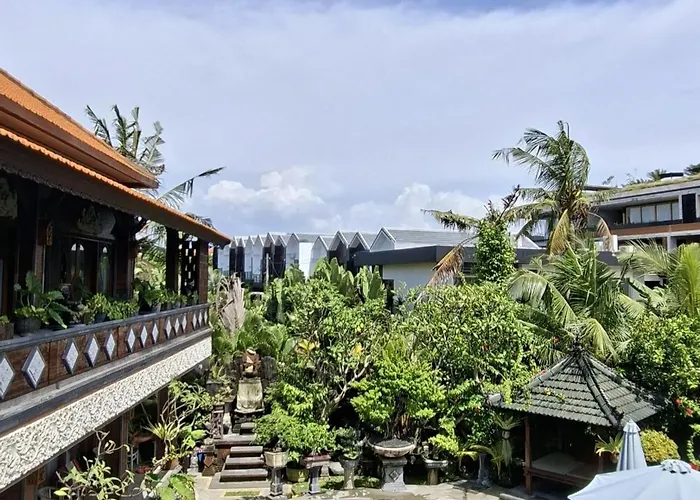 Mikuk Hotel 3*